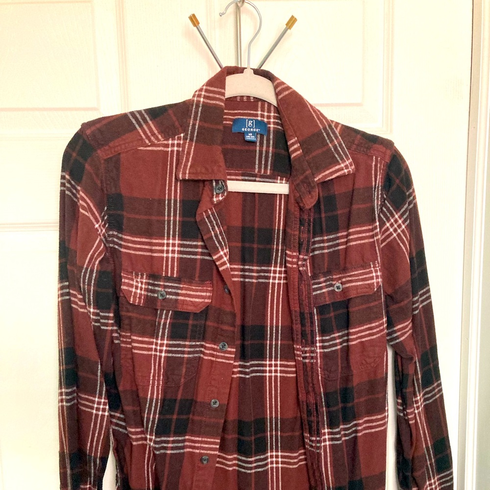 Burgundy/white flannel.